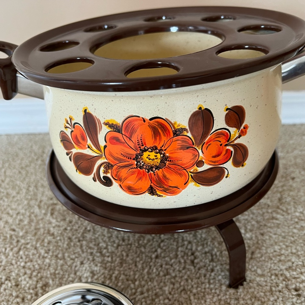 Floral Cream and Brown Fondue Pot